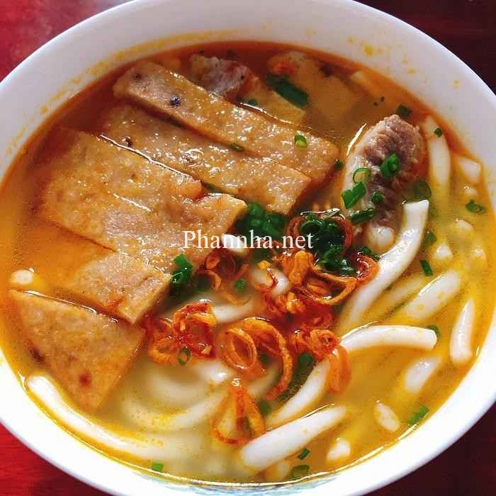 banh-canh-cha-ca