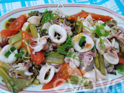 Cách làm món mực xào dưa chua