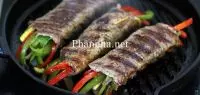 Thịt Đà Điểu Cuộn Rau Củ Nướng Sốt Xoài