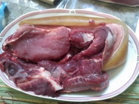 mua bán thịt heo rừng